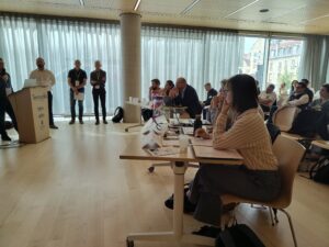 Les membres de la commission