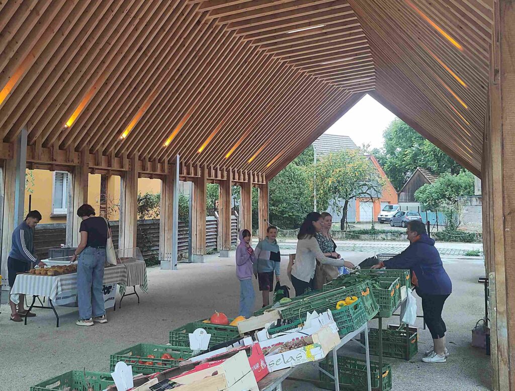 Muttersholtz - Marché hebdomadaire sous la halle